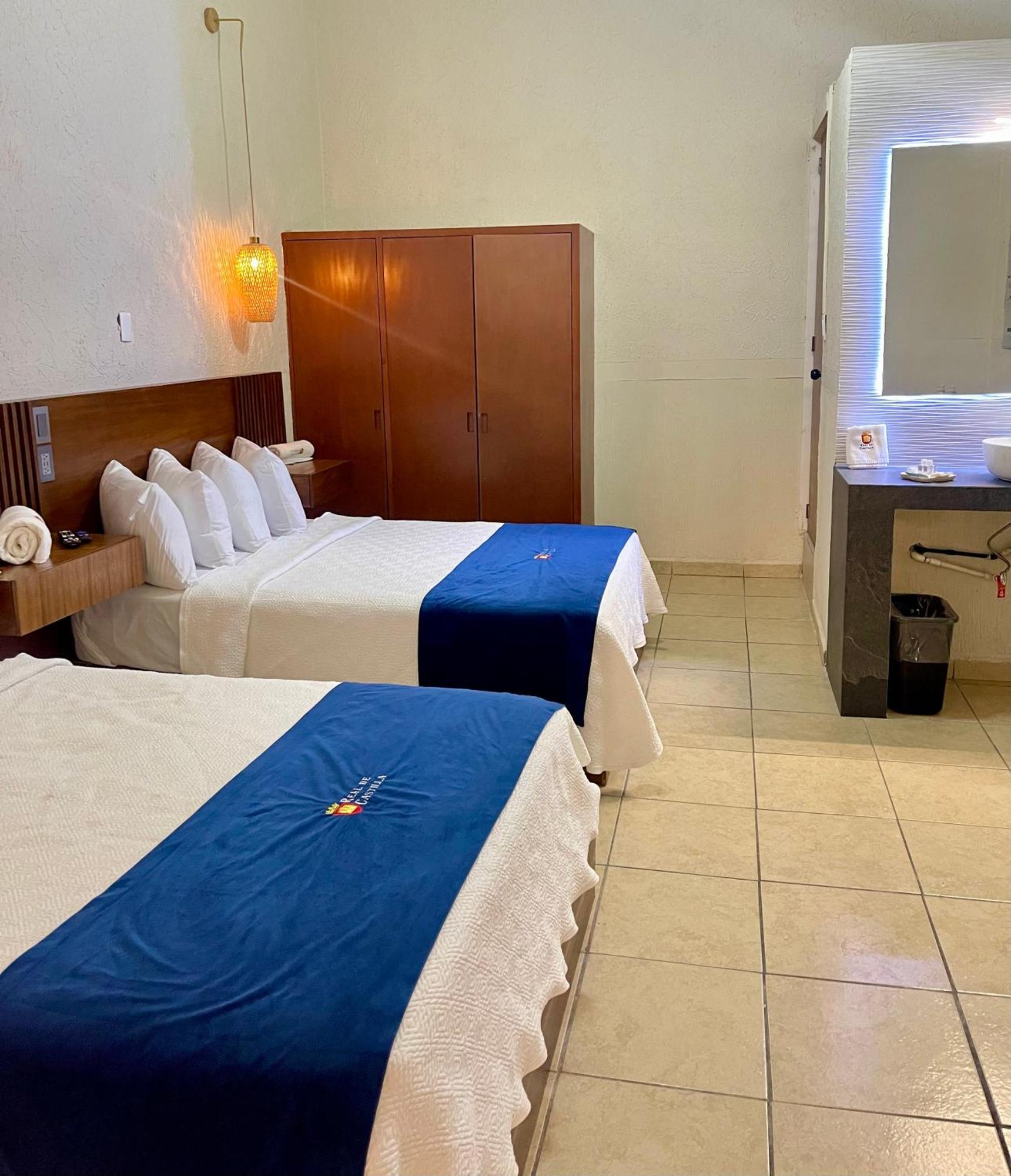 Hotel Real De Castilla Nuovo غوادالاجارا المظهر الخارجي الصورة