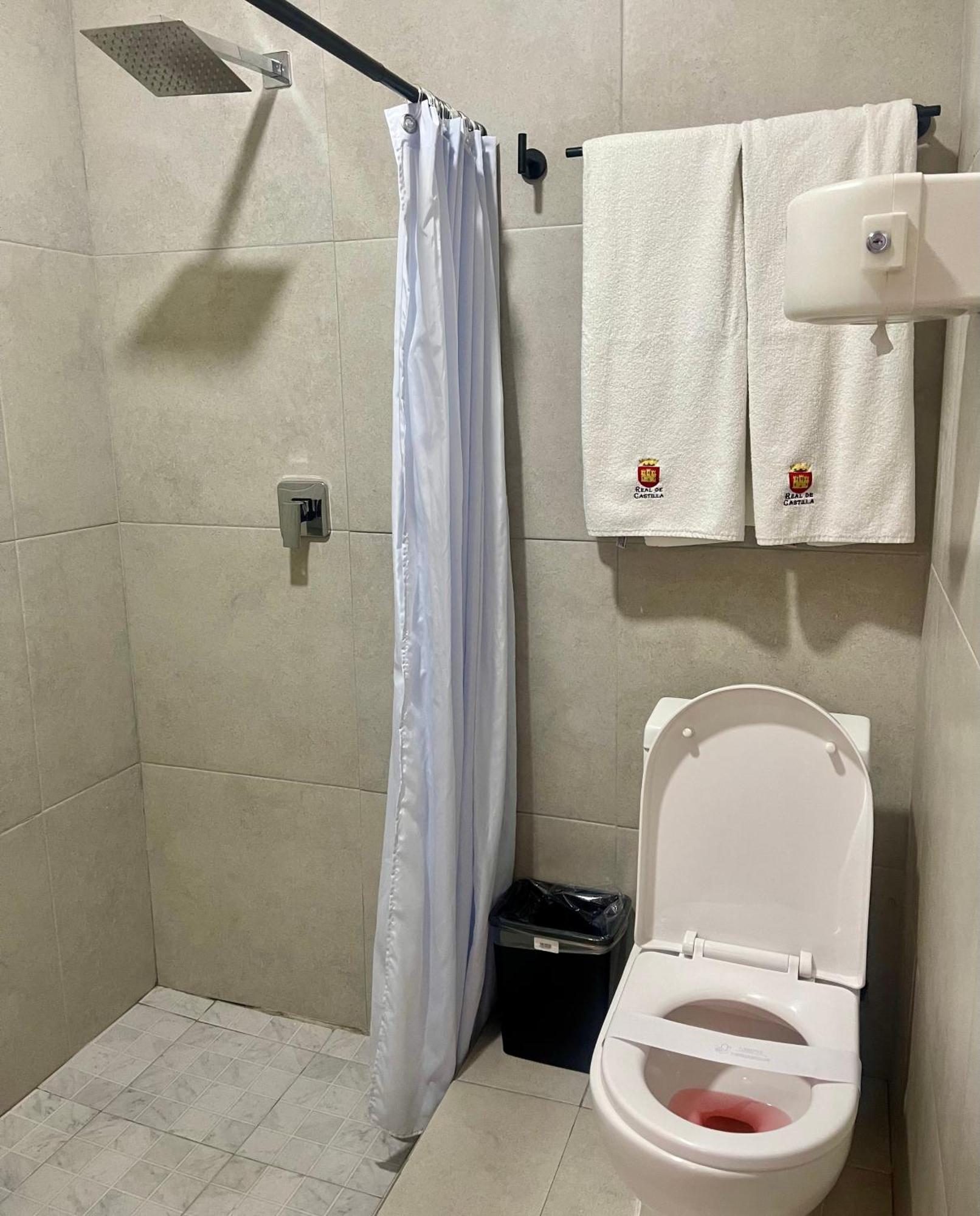Hotel Real De Castilla Nuovo غوادالاجارا المظهر الخارجي الصورة