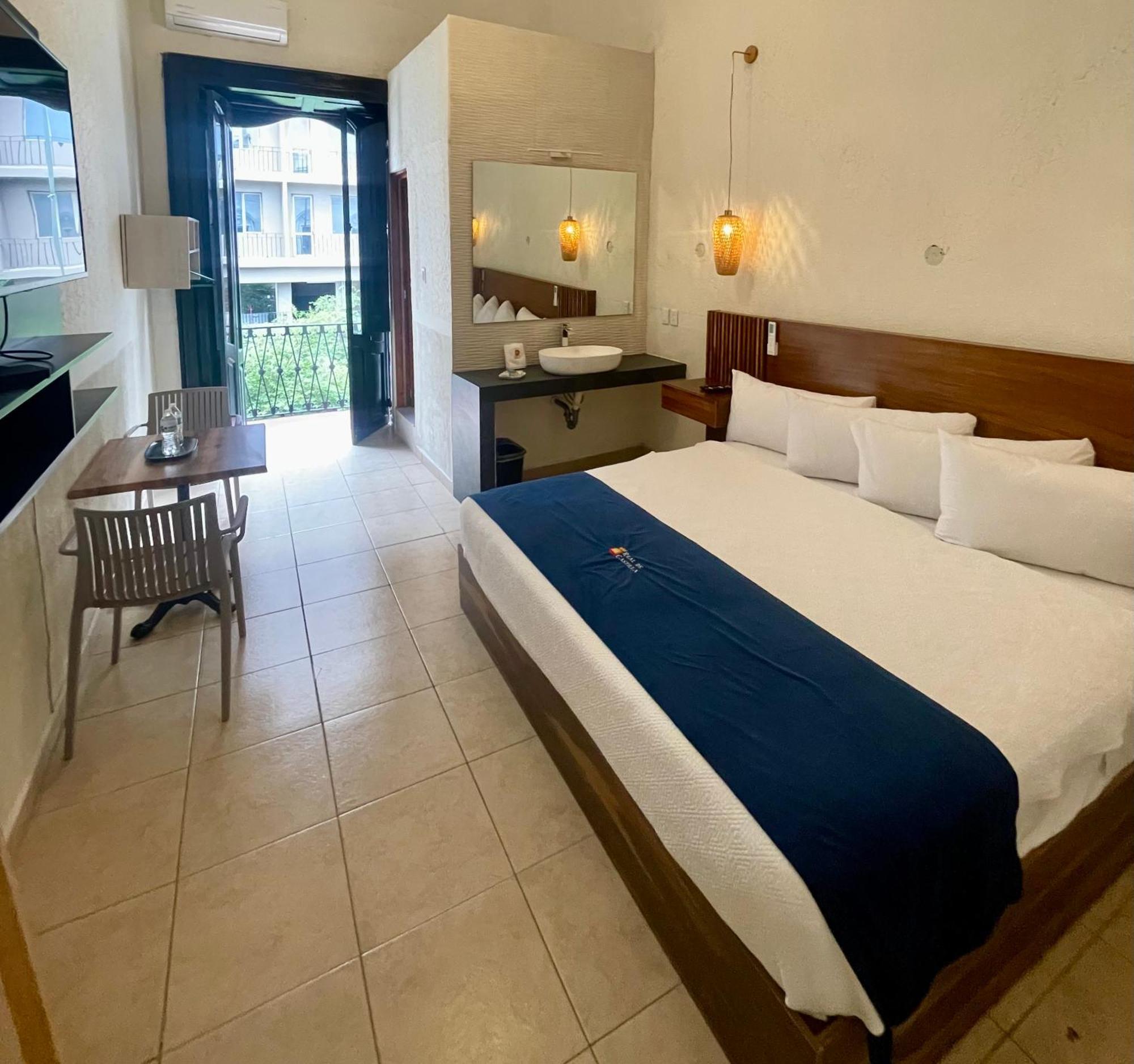 Hotel Real De Castilla Nuovo غوادالاجارا المظهر الخارجي الصورة
